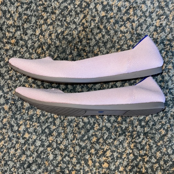 Rothy’s The Point women’s shoes size 7 mint condition/see pic for tiny spot - Picture 4 of 8